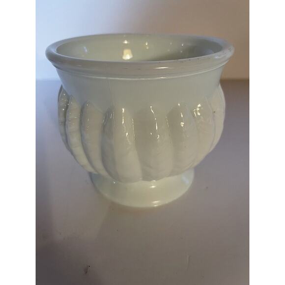 Milk Glass Round Planter by Randal 4.5" x 4.5 inches 5 Total Planters - Picture 1 of 5